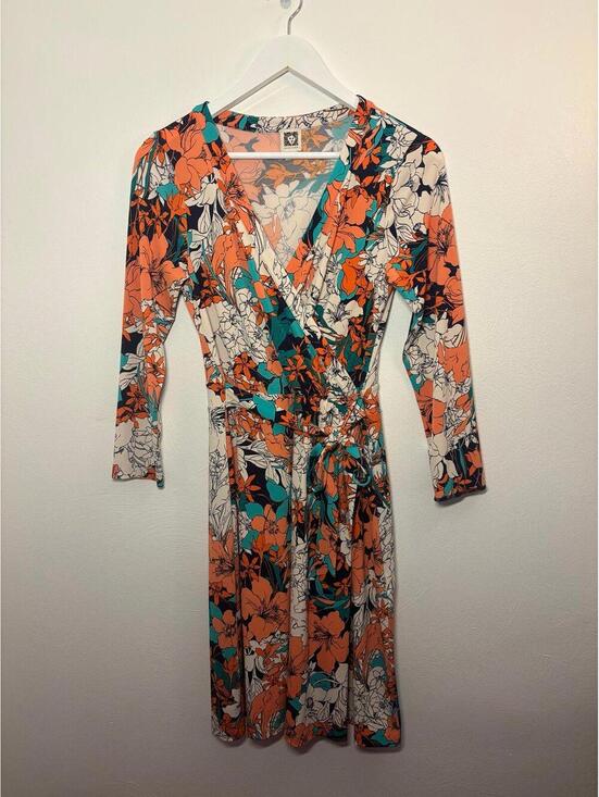 Anne Klein Dresses & Skirts - Anne Klein Floral Plunge Neck Long Sleeve Dress Size Medium